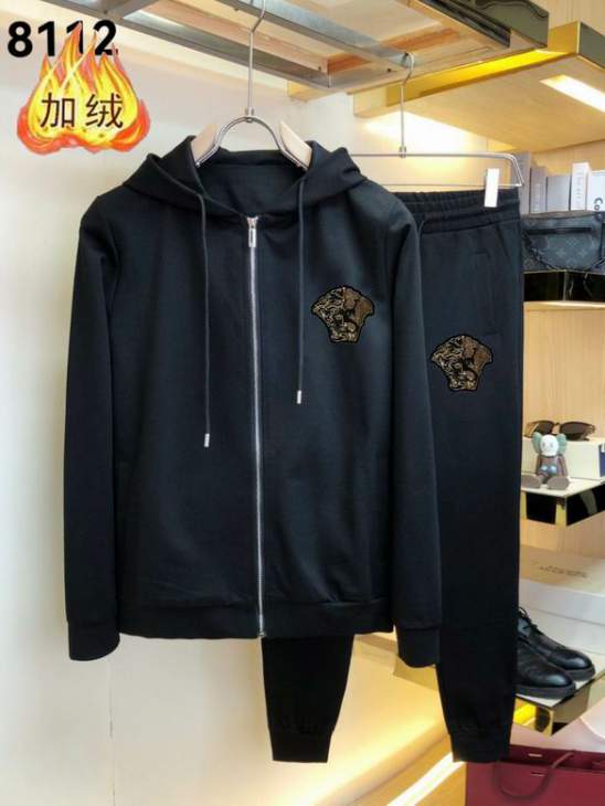 Picture of Versace Sweater Suits _SKUVersaceM-4XLkdtn7842962
